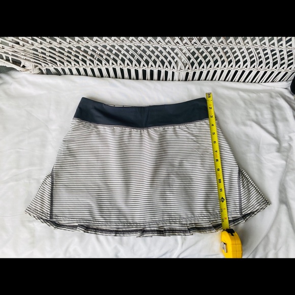 Lululemon HyperStripe AngelWing Pacesetter Skirt8T - Picture 11 of 12